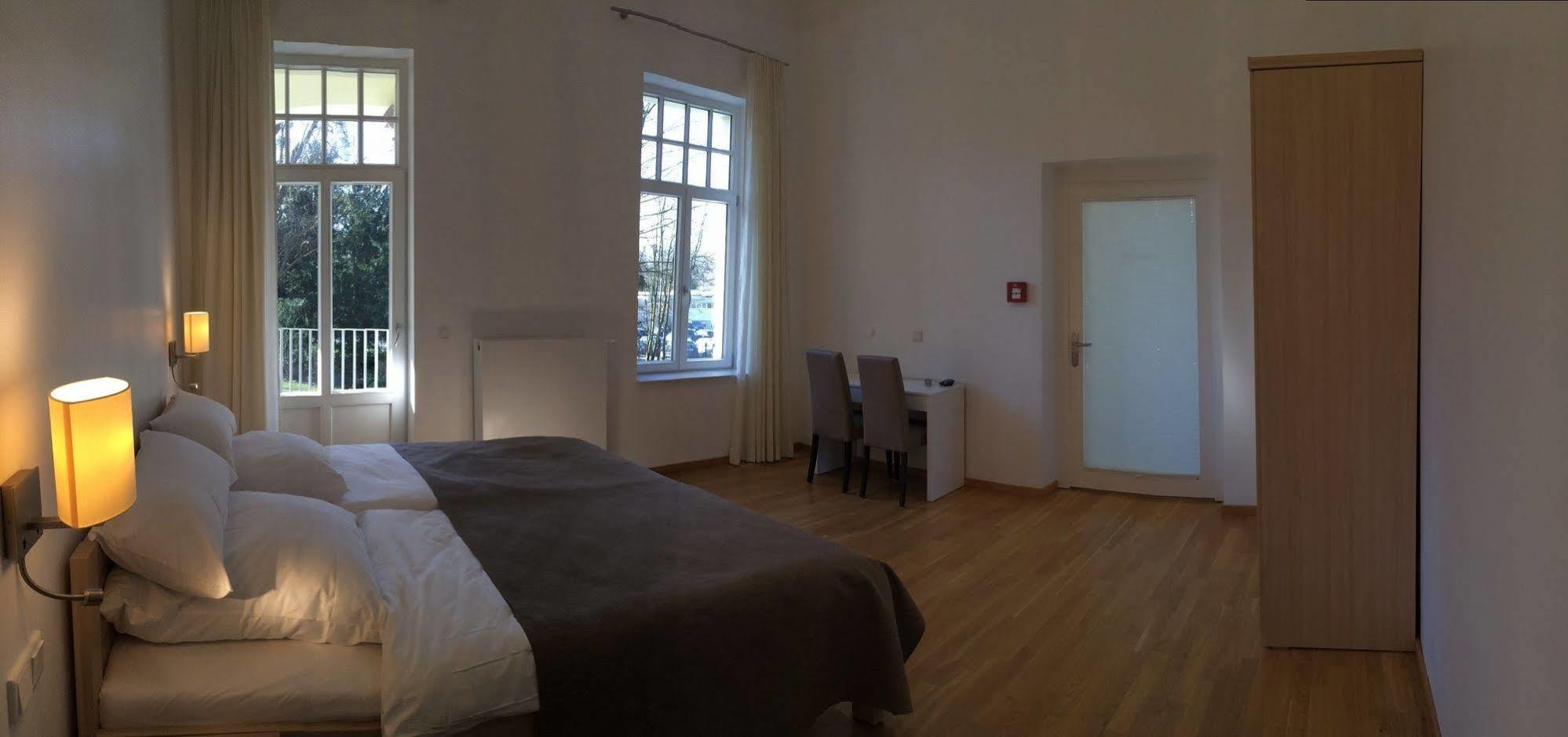 Appartements Am Kurpark Bad Pyrmont Luaran gambar