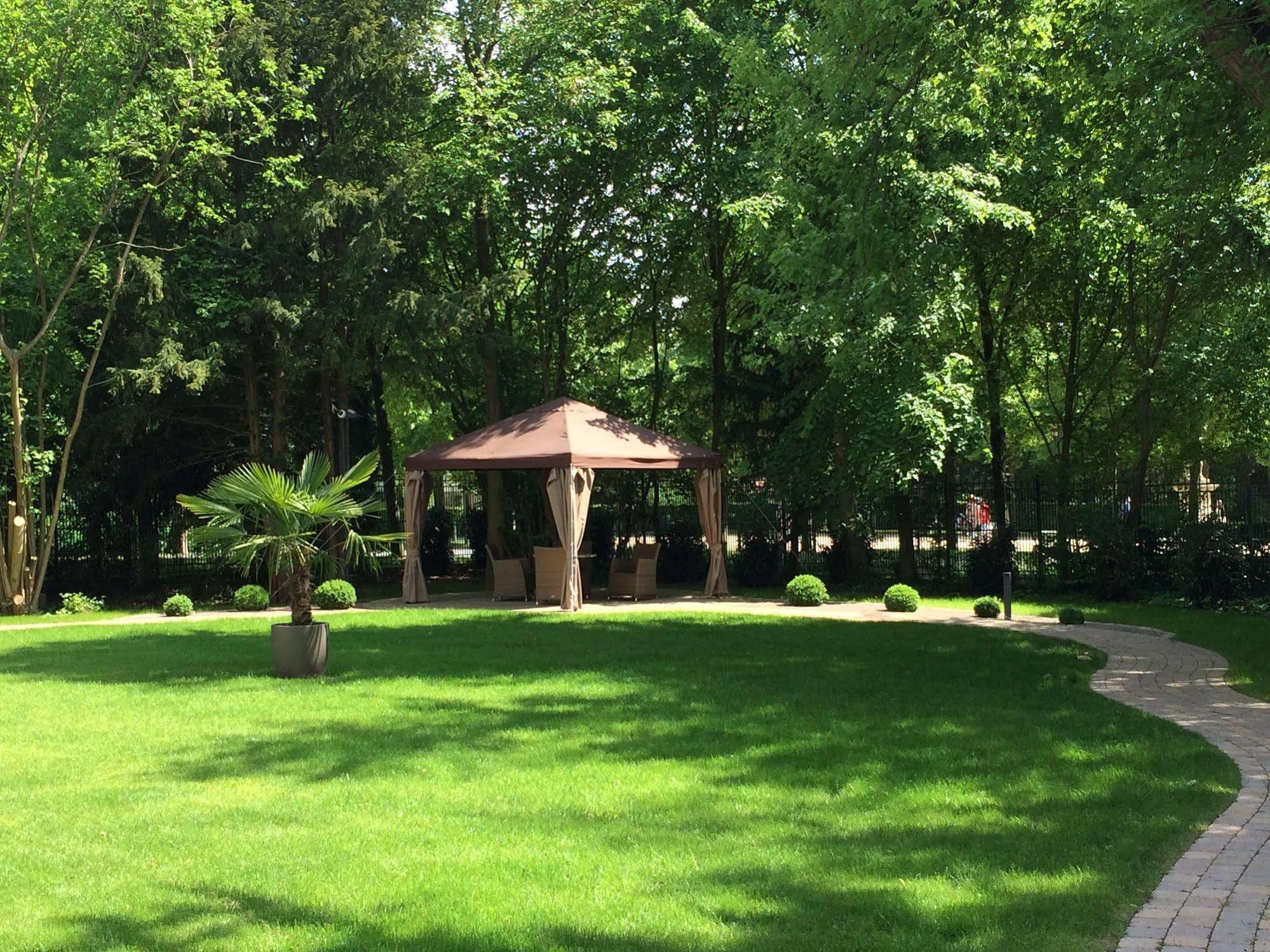 Appartements Am Kurpark Bad Pyrmont Luaran gambar